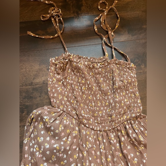 Summer dress - Picture 2 of 3